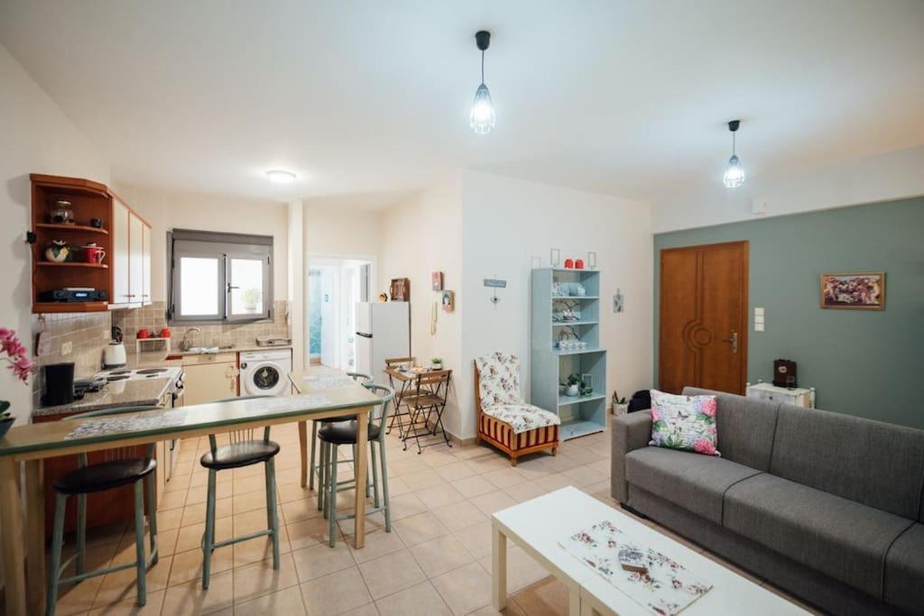 Dasillion By Alexia Apartment